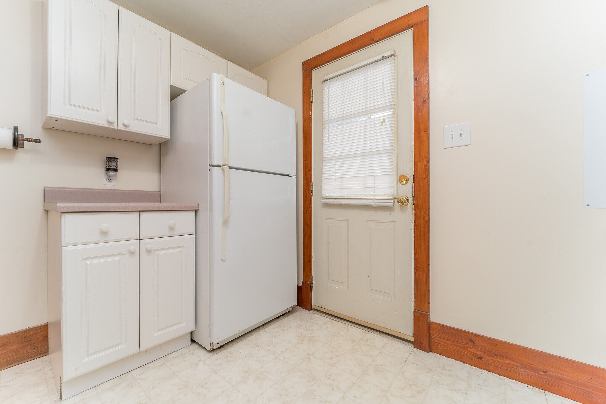 Building Photo - 710 Phillips Ave