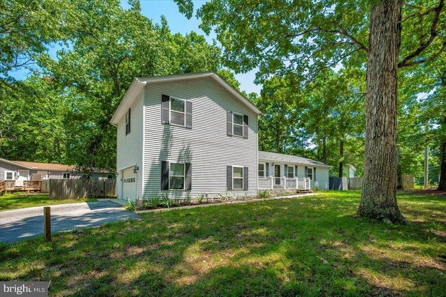 Building Photo - 12284 Bandera Ln