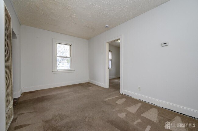 Building Photo - 29 Smith St