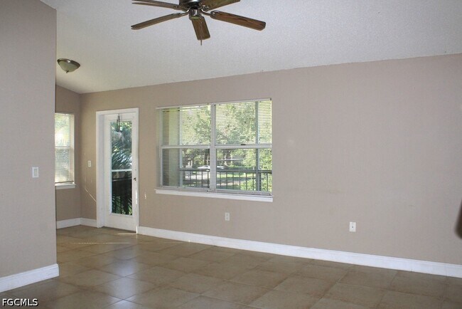 Building Photo - 12550 Equestrian Cir