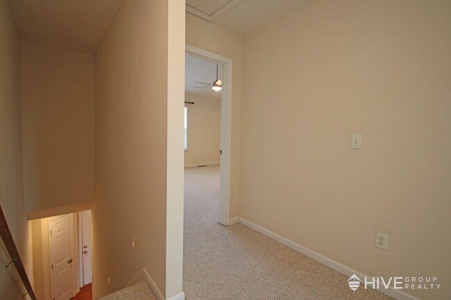 Building Photo - Beautiful Rental with Scenic Views Just Minutes from Downtown Harrisonburg!