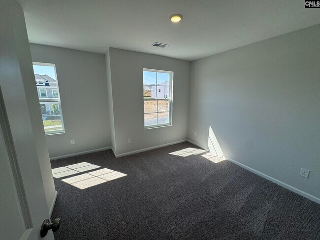 Building Photo - 5025 Erwin Ct
