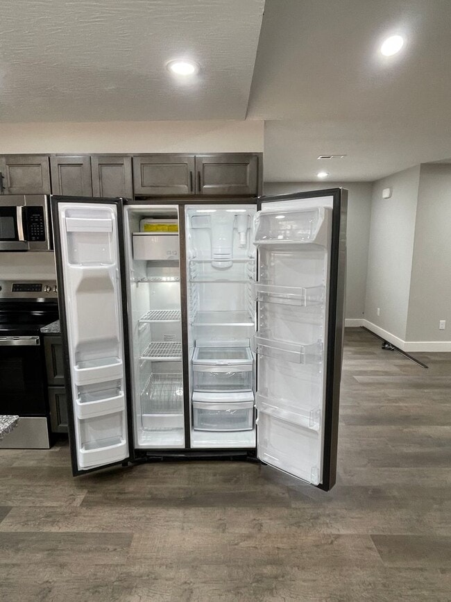 Building Photo - NEW CONSTRUCTION 3 Bed 2 Bath FOR RENT in Waynesville