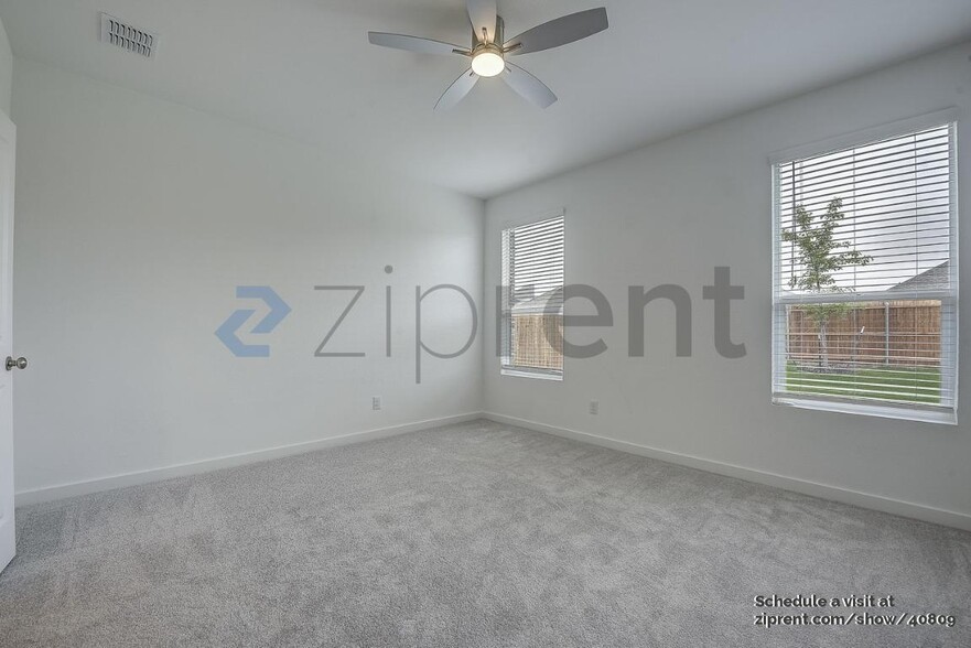 Building Photo - 1313 Rockwell Dr