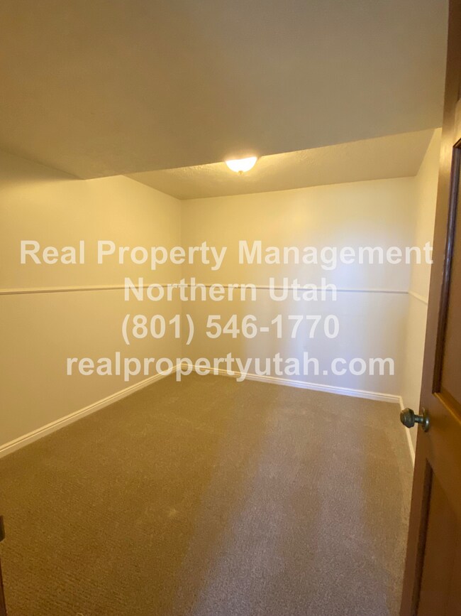 Building Photo - Beautiful Bountiful Home on the Bench Coming Soon!