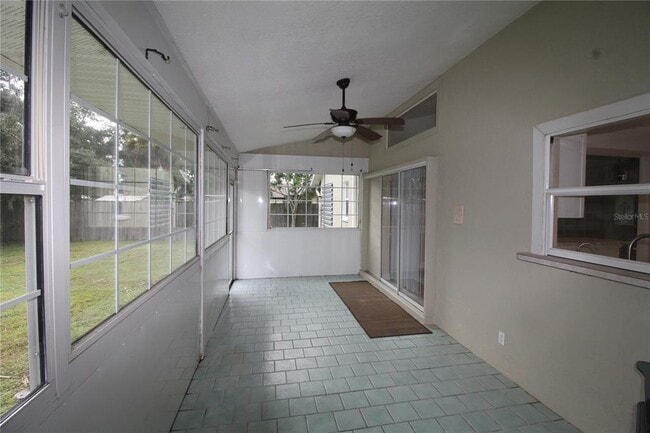 Building Photo - 3952 Suburban Ln