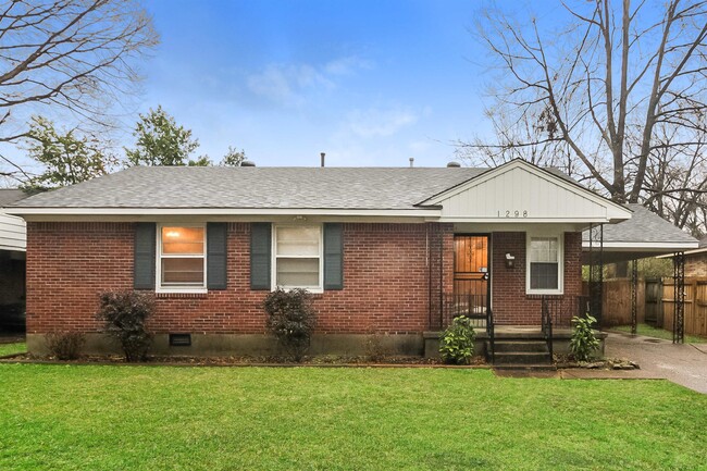 Primary Photo - 1298 Wedgewood St