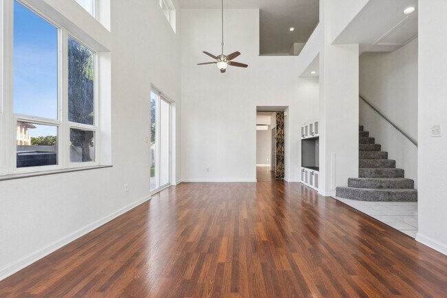 Building Photo - 4 Bed, Pet Friendly Kapolei Home