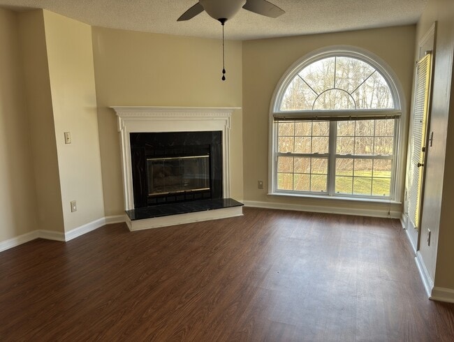 Building Photo - 3634 Morris Farm Dr