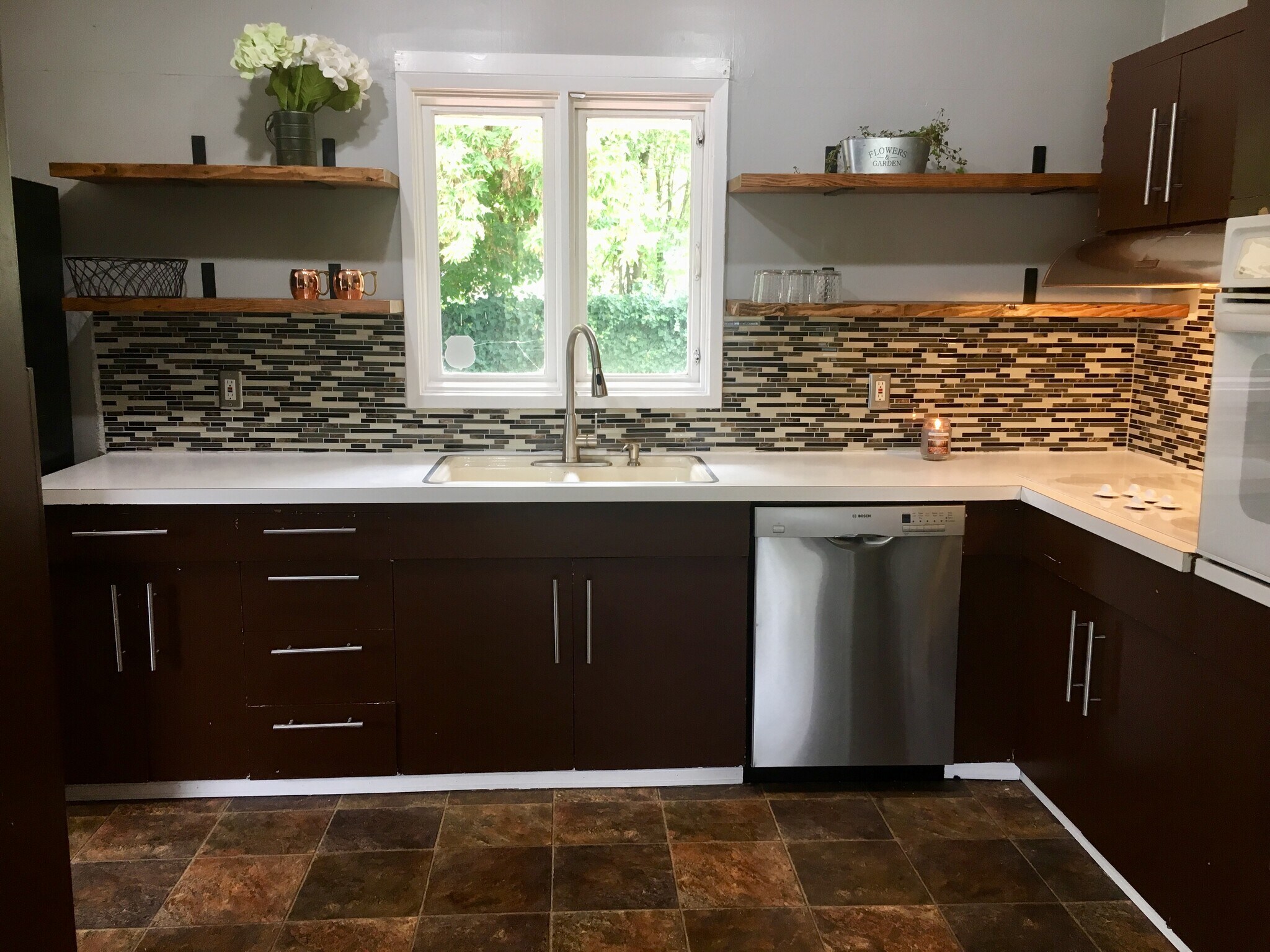 Kitchen - 3512 East Ben Burr Boulevard