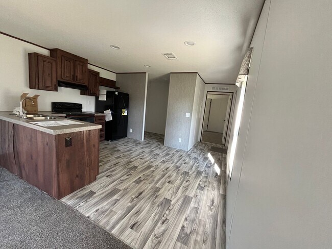 Building Photo - Blandford Living 2