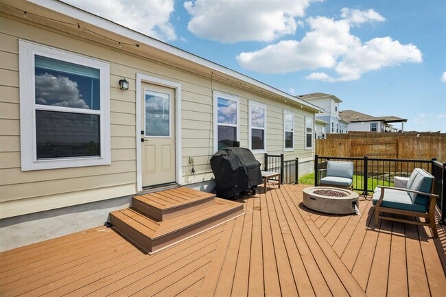 Building Photo - 11604 Comano Dr