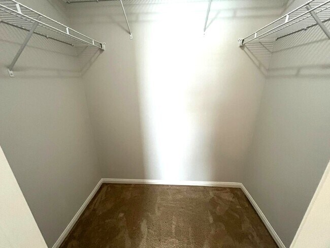 Building Photo - 25207 Diamond Ranch Dr