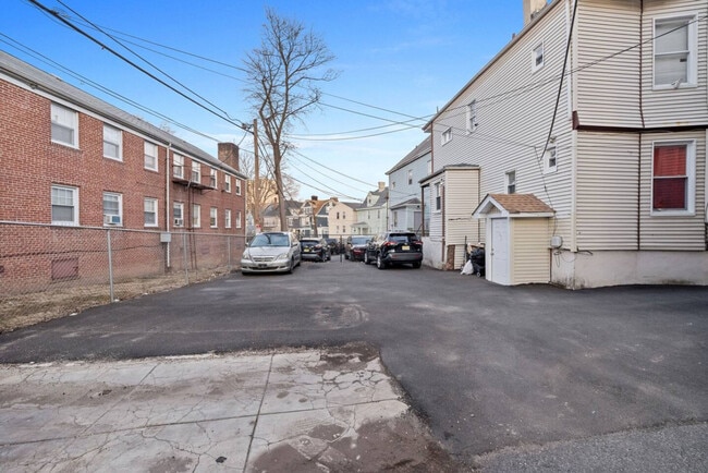 Building Photo - 61 Washington Terrace