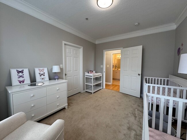 Building Photo - Stunning 3 Bed 2 Bath Condo In Amenity-rich Westchester At Stratford