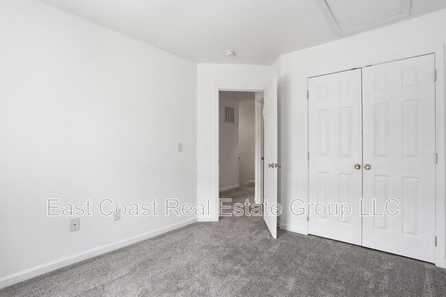Building Photo - 808 Marquette Dr