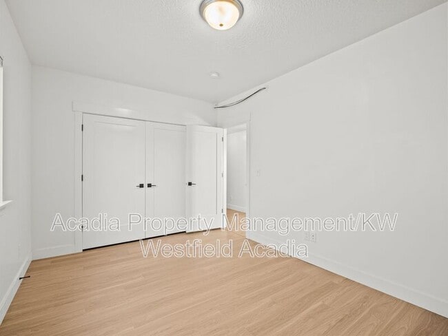 Building Photo - 136 N Desert Sage Dr