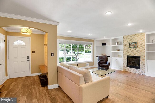 Building Photo - 76 S Forge Manor Dr
