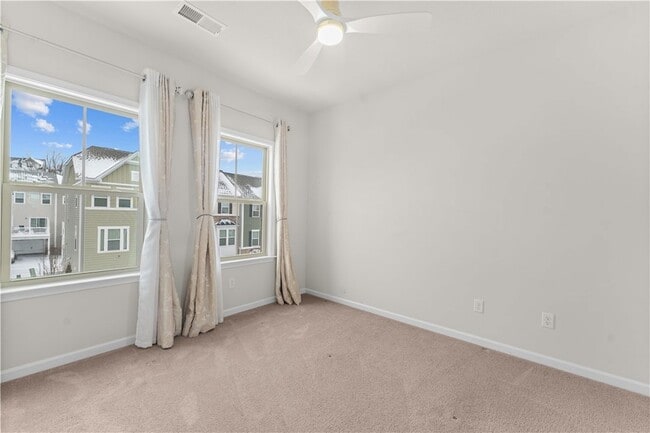 Building Photo - 2008 Hemlock Ln