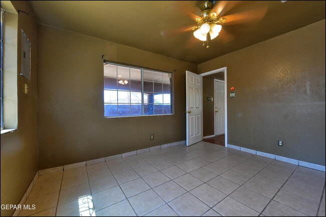 Building Photo - 528 Liahona Dr