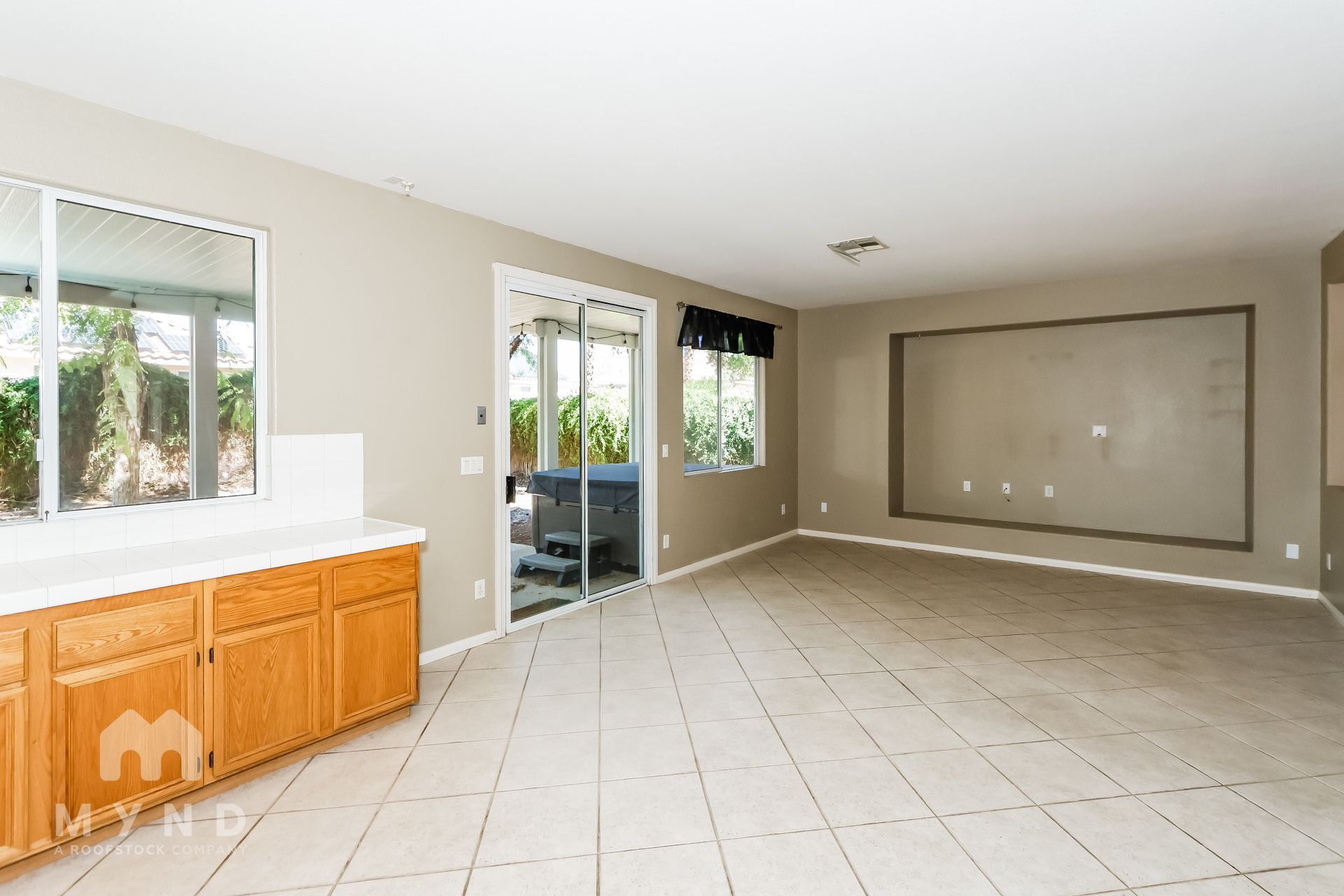 Building Photo - 2728 La Porte Ct