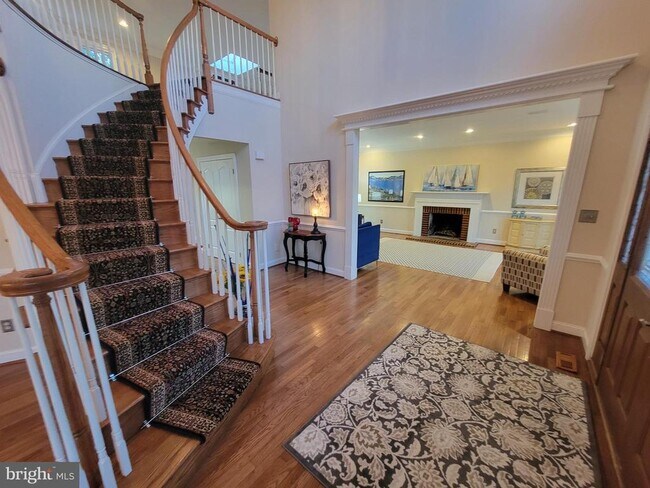 Primary Photo - 12 Foxview Cir