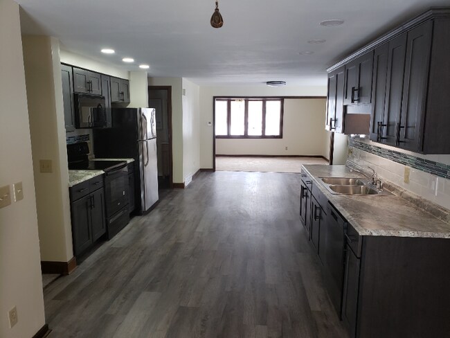 Building Photo - 1333 Pierce Ave