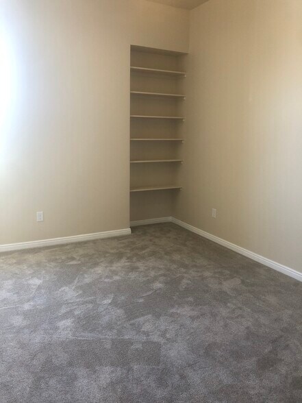 master bedroom - 454 E 850 S