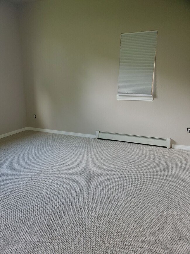 Building Photo - 2012 Remington St