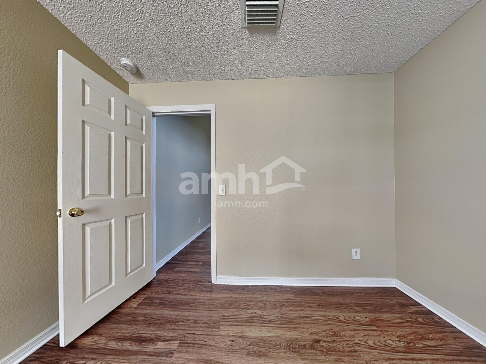 Building Photo - 5053 Foxcroft Ct