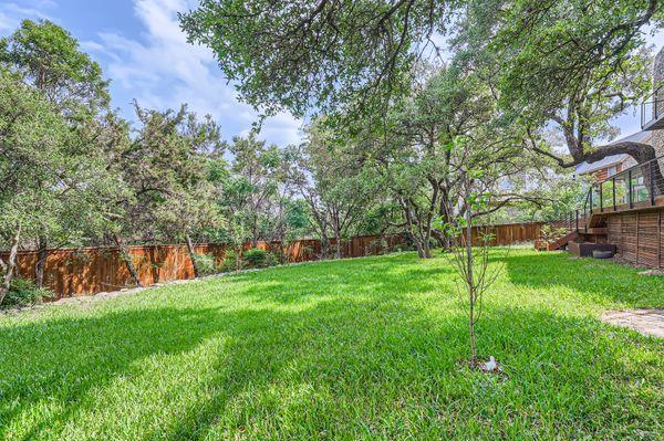 Building Photo - 2203 Doral Dr