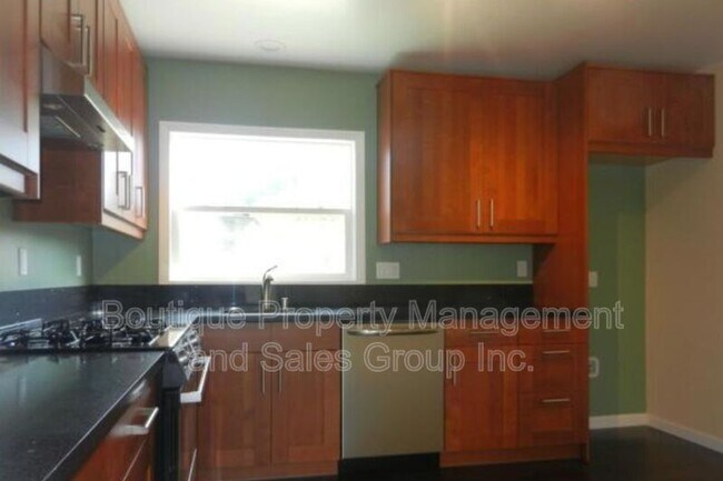 Building Photo - 5712 Lorelei Ave