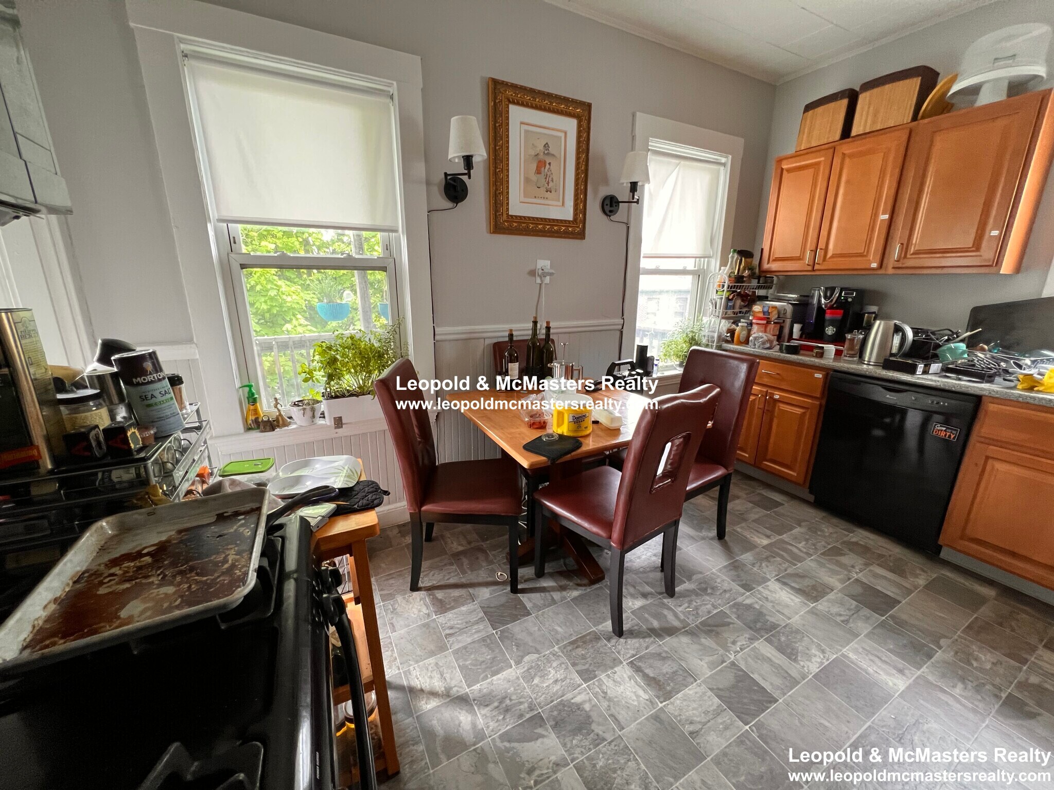 Building Photo - 21 Roseclair St