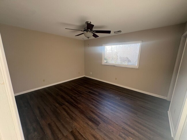 Building Photo - Cozy West Knoxville 3BR/1.5BA Home