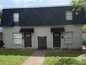 Building Photo - Hidden Gem, Walking distance to TCU!