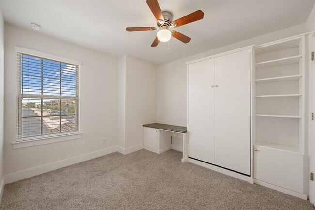 Building Photo - 603 White Steppe Way