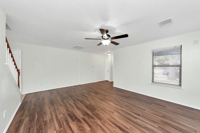 Building Photo - 2610 Skyview Shadows Ct