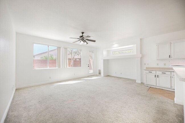 Building Photo - Welcome Home!  One Store Home