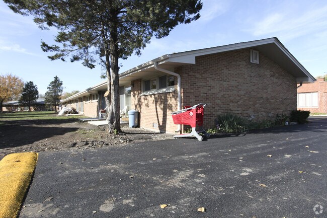 Building Photo - 325 Oak Ridge Ave