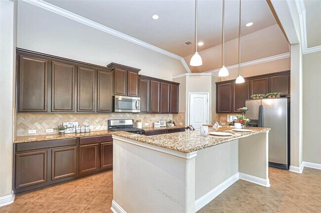 Building Photo - 27623 Gracefield Ln