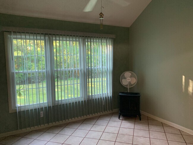Building Photo - Three Bedroom, 2 Bath Home in Longs. Available Soon! Carolina Room, Enclosed Patio, Two Car Garag...