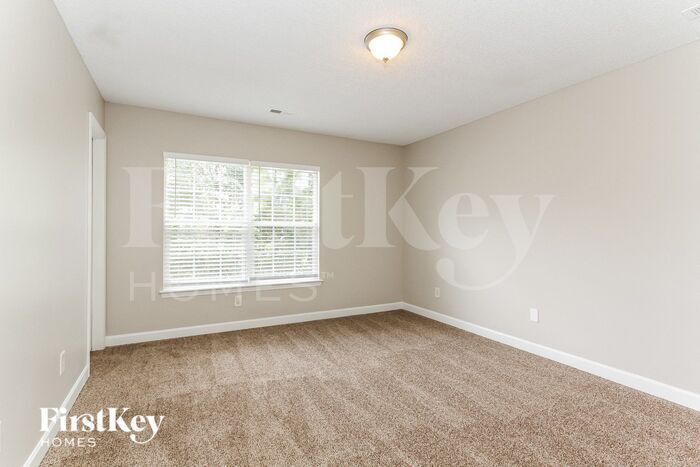 Building Photo - 2217 Thorn Crest Dr