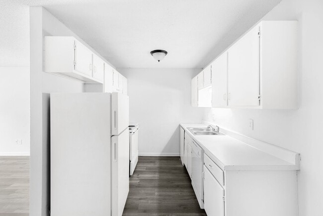 Interior Photo - Breezeway