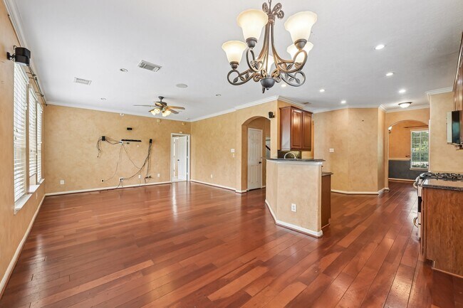 Building Photo - 11303 English Rose Trail