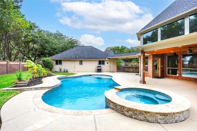 Building Photo - 5506 Maybrook Park Ln