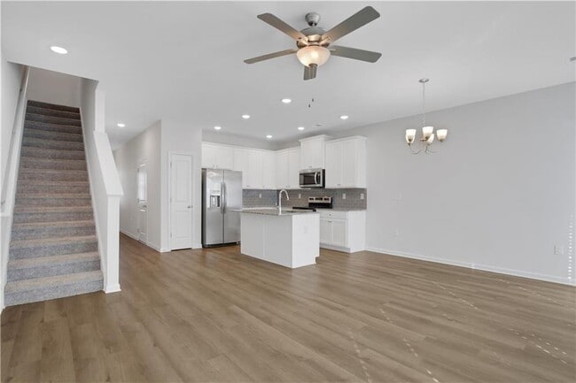 Building Photo - 102 Jaxton St