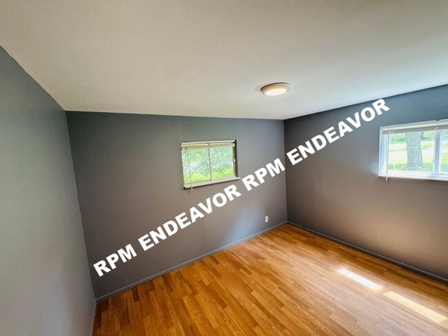 Building Photo - 3-bedroom Move-In Ready with Covered Outdo...