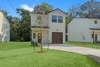 Building Photo - 1007 Spokane River Rd