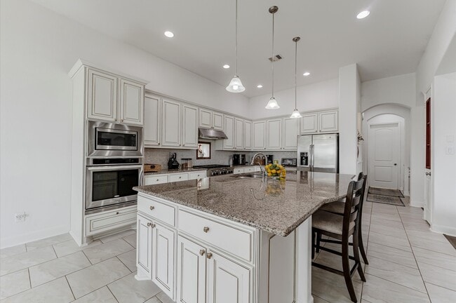 Building Photo - 4310 Red Eagle Pass Ln