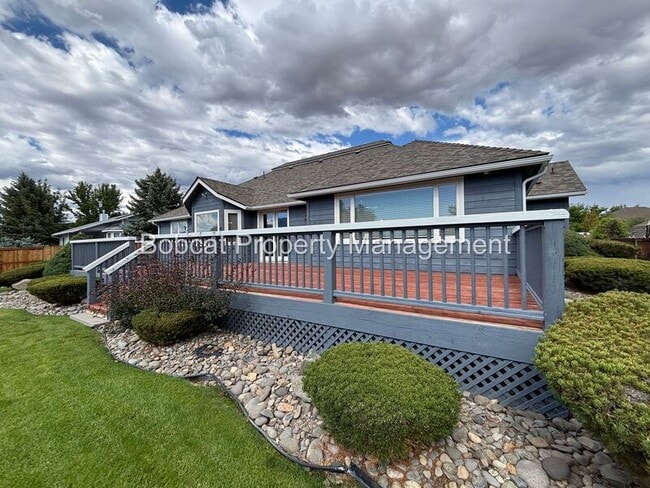 Building Photo - 1300 Bridle Way